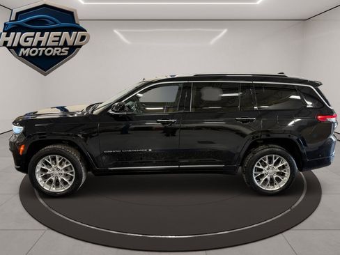 Used 2021 Jeep Grand Cherokee L Summit w/ Luxury Tech Group V AWD/4WD image 3