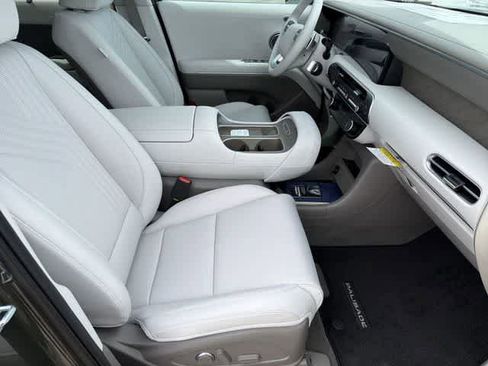 New 2026 Hyundai Palisade SEL Premium FWD image 19