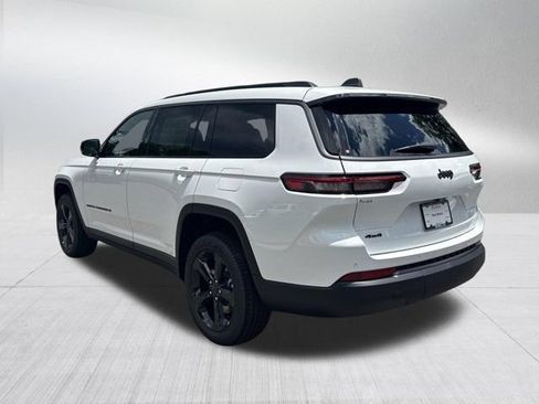 New 2026 Jeep Grand Cherokee L Limited w/ Limited Altitude Package AWD/4WD image 7