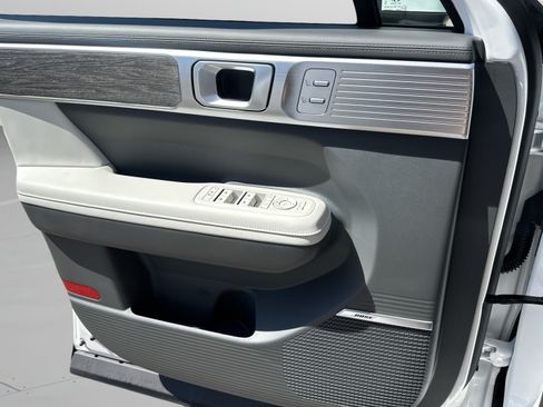 New 2027 Hyundai Santa Fe Limited FWD image 20