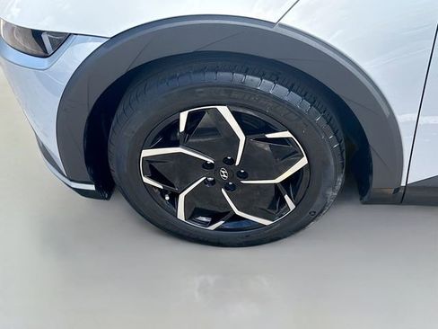 Used 2024 Hyundai Ioniq 5 SEL RWD image 29