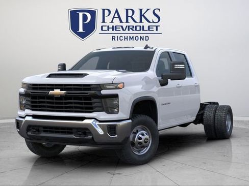 New 2025 Chevrolet Silverado 3500 W/T w/ WT Convenience Package image 6
