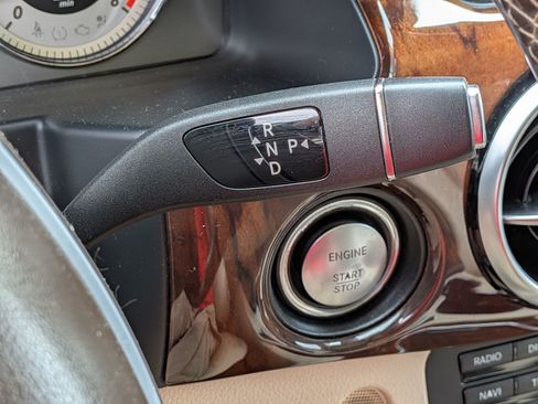 Used 2015 Mercedes-Benz GLK 350 2WD image 22