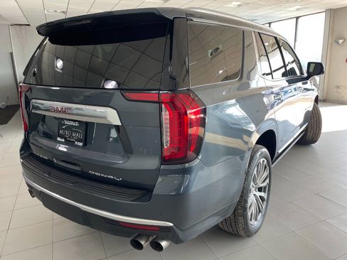 Used 2021 GMC Yukon Denali w/ Denali Premium Package image 9