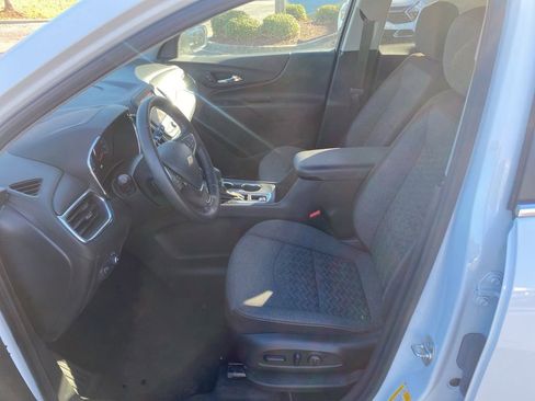 Used 2023 Chevrolet Equinox LT image 16