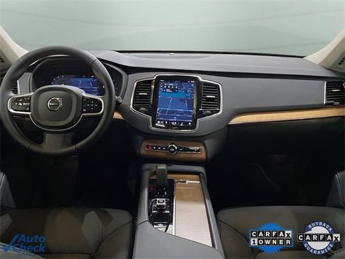 Used 2025 Volvo XC90 B6 Plus image 11