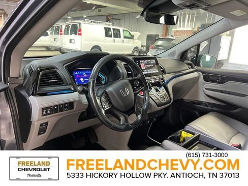Used 2023 Honda Odyssey Elite image 7