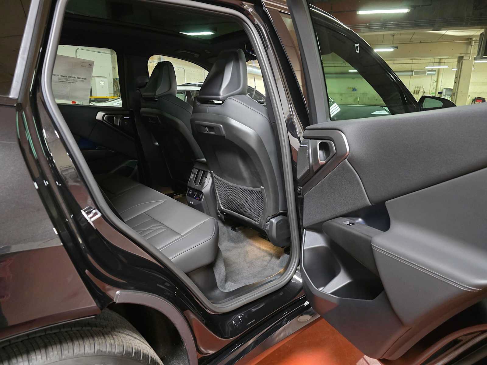 Used 2026 BMW X3 xDrive30i w/ Premium Package AWD/4WD image 23