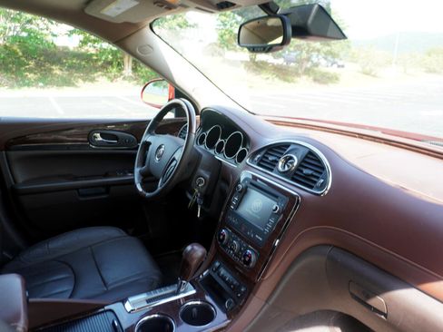 Used 2014 Buick Enclave Leather image 23