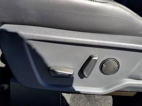 New 2025 Ford Bronco Badlands image 16