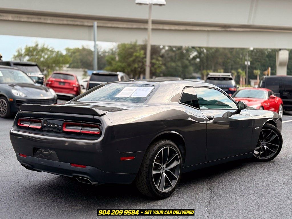 Used 2018 Dodge Challenger R/T w/ Performance Handling Group RWD image 7