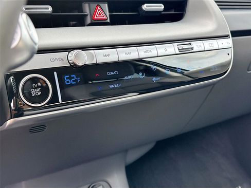 Used 2024 Hyundai Ioniq 5 SEL RWD image 16