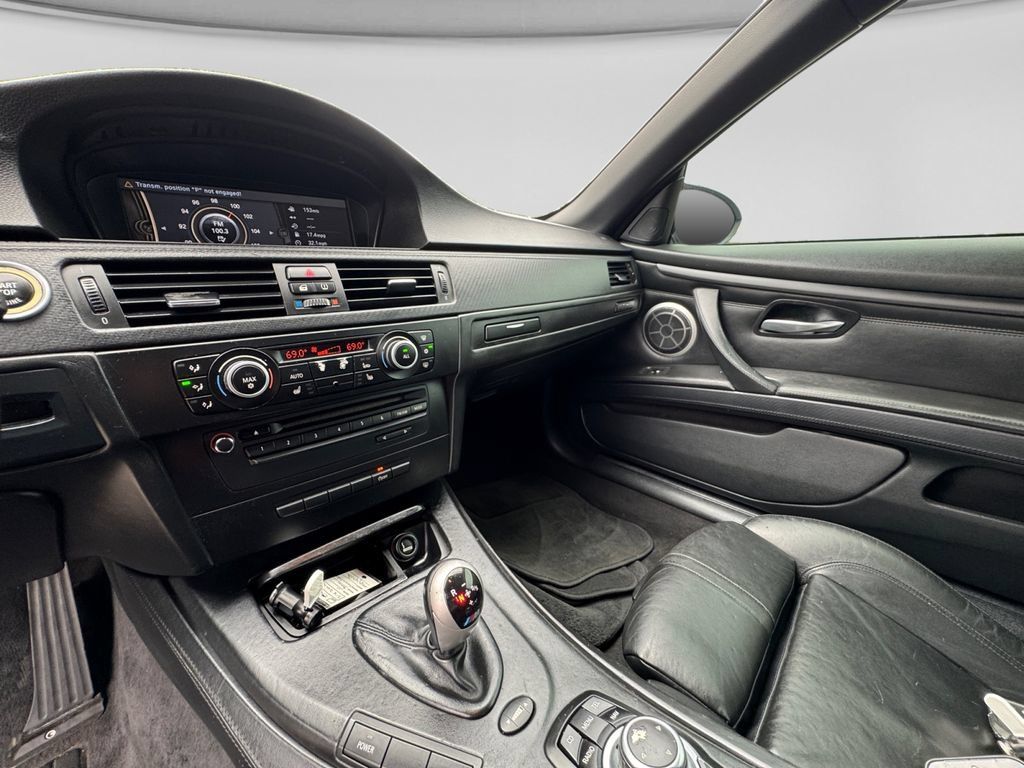 Used 2011 BMW M3 Convertible RWD image 22