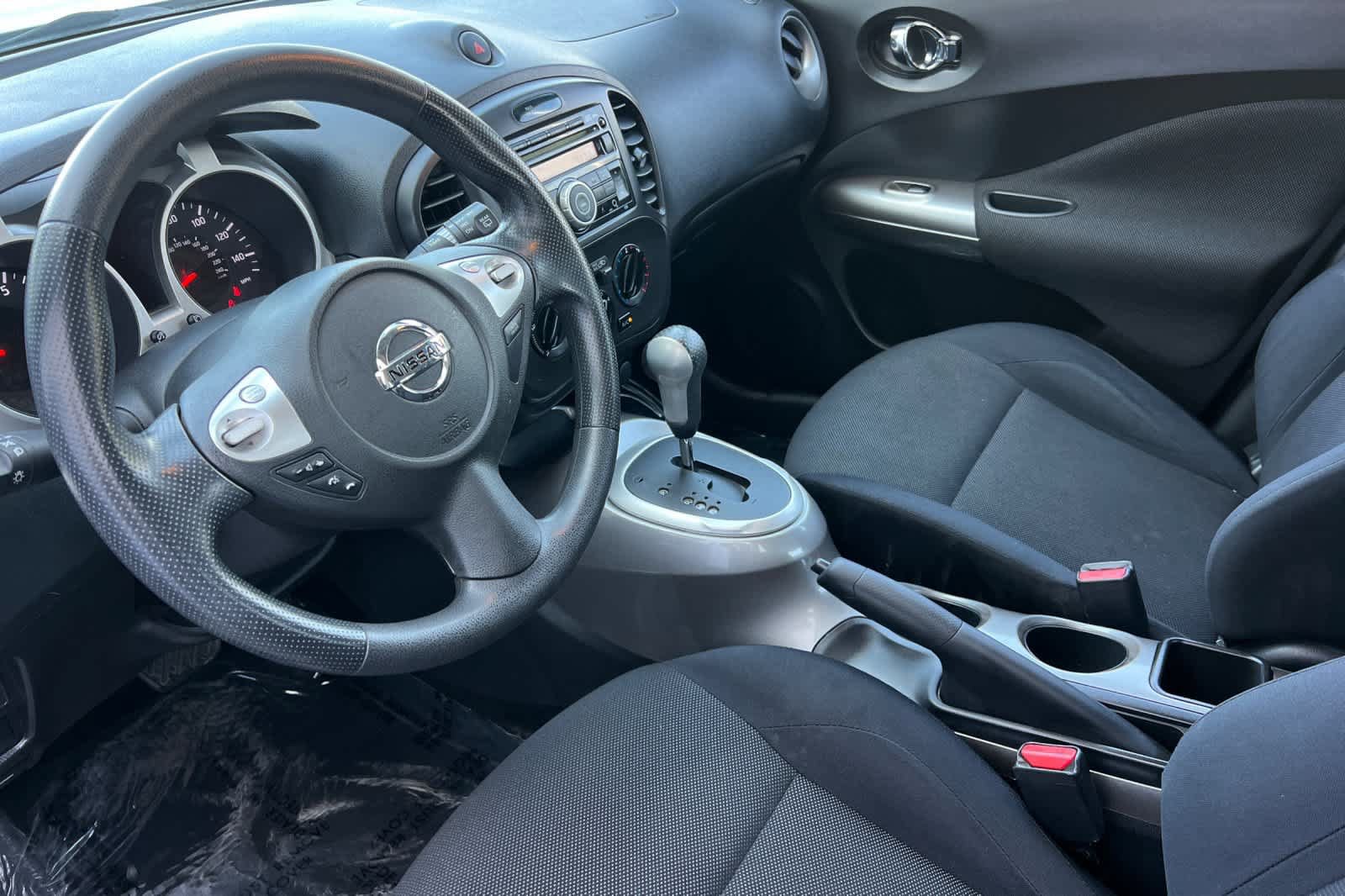 Used 2013 Nissan Juke S FWD image 14