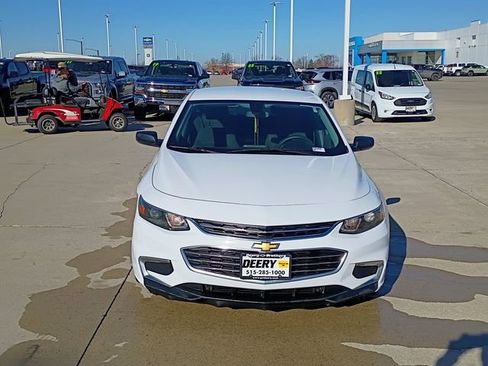 Used 2016 Chevrolet Malibu LS image 3