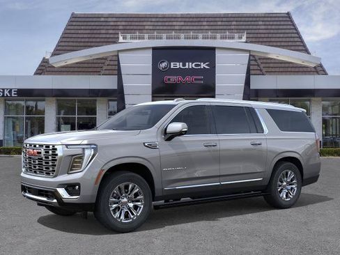 New 2026 GMC Yukon XL Denali w/ Sun & Power Step Package AWD/4WD image 2
