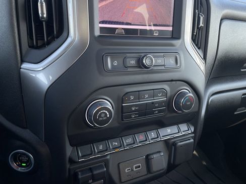 Used 2024 Chevrolet Silverado 2500 Custom w/ Custom Convenience Package image 18