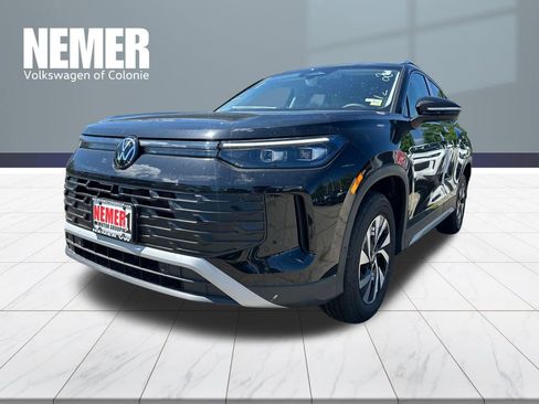 New 2026 Volkswagen Tiguan S AWD/4WD image 1
