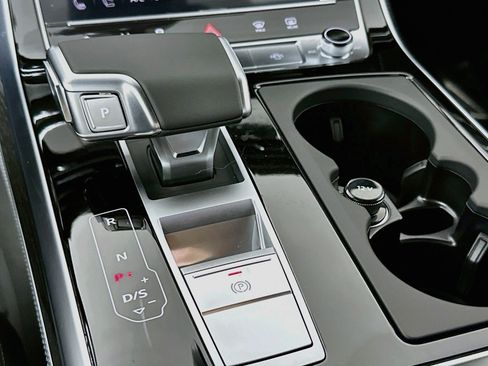 Used 2026 Audi Q7 3.0T Premium Plus AWD/4WD image 7
