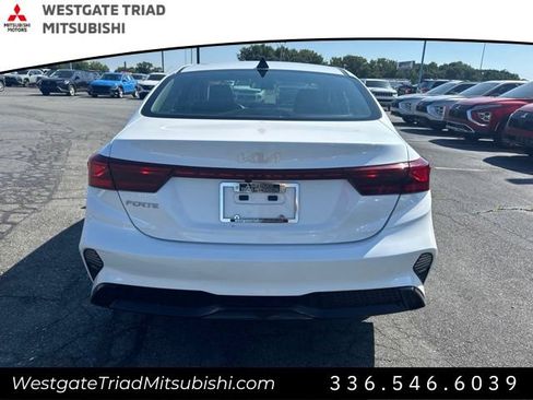 Used 2024 Kia Forte LXS FWD image 5