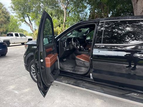 Used 2024 GMC Sierra 1500 Denali Ultimate AWD/4WD image 10