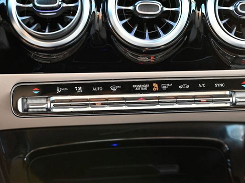 Certified 2025 Mercedes-Benz CLA 250 image 18