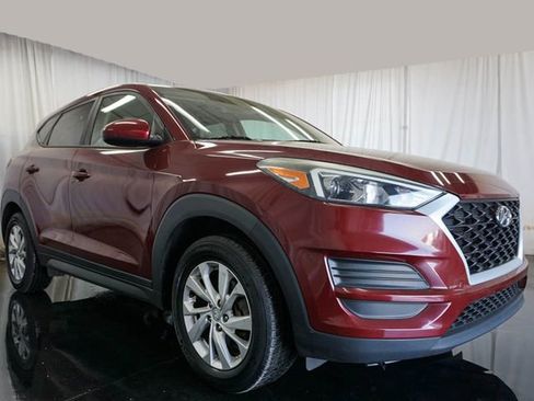 Used 2019 Hyundai Tucson SE image 2