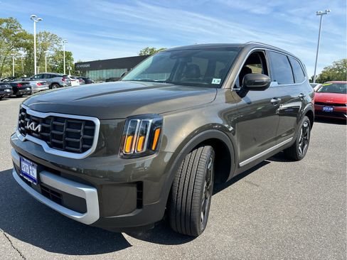 Used 2024 Kia Telluride S w/ S Sunroof Package AWD/4WD image 5