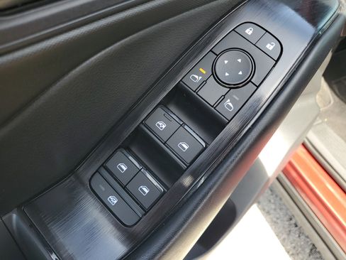Certified 2025 Nissan Rogue S FWD image 10