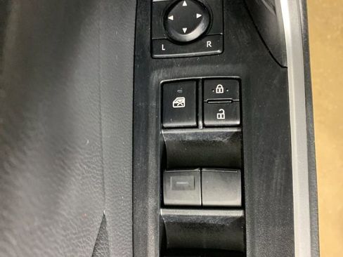 Used 2024 Toyota RAV4 LE image 17