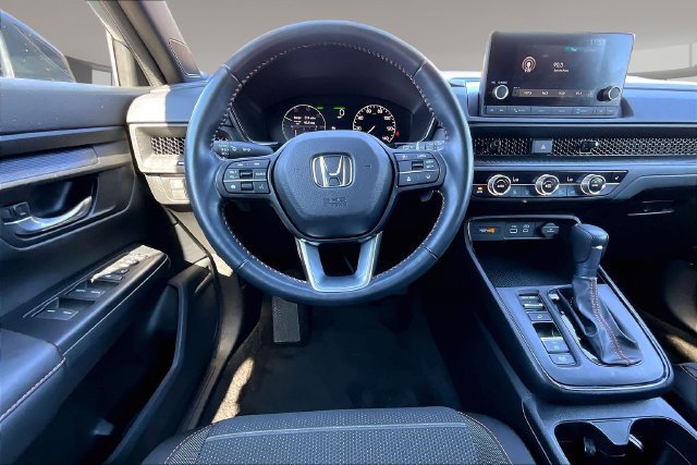 Used 2025 Honda CR-V Sport image 8