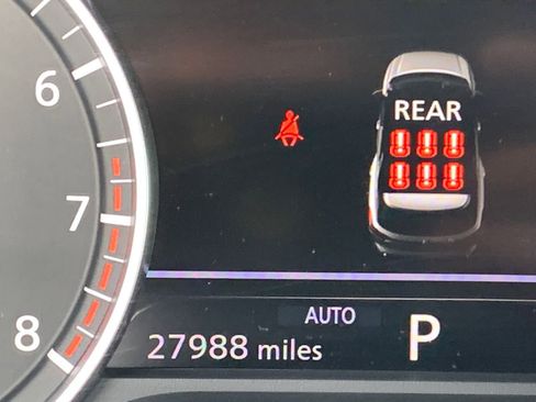 Used 2025 Nissan Pathfinder SV image 40