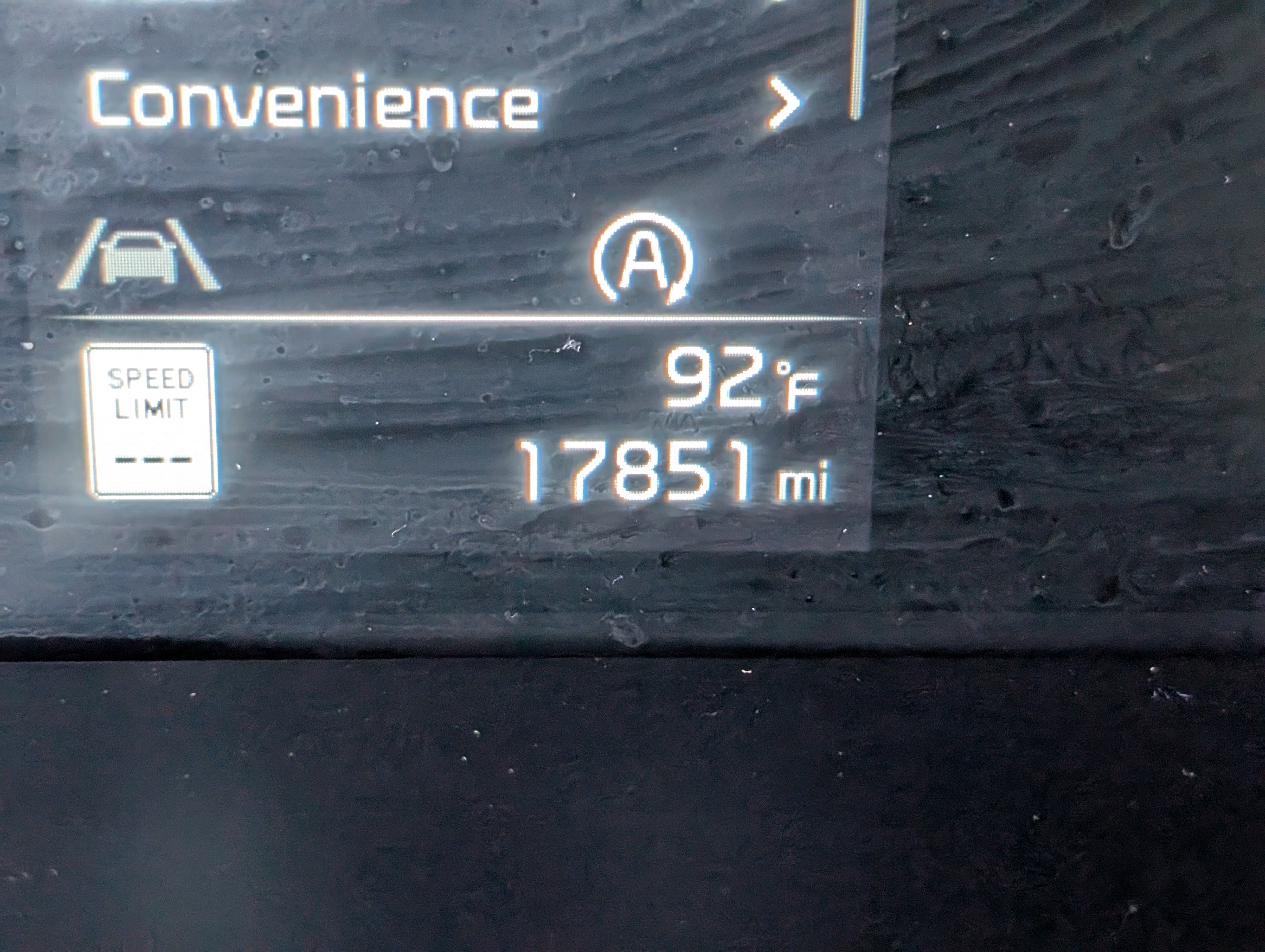 Used 2025 Kia Soul LX w/ LX Technology Package FWD image 23