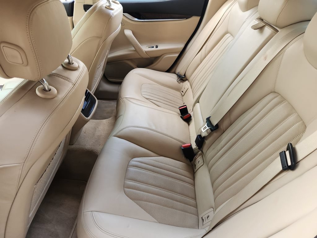 Used 2015 Maserati Ghibli S Q4 AWD/4WD image 32