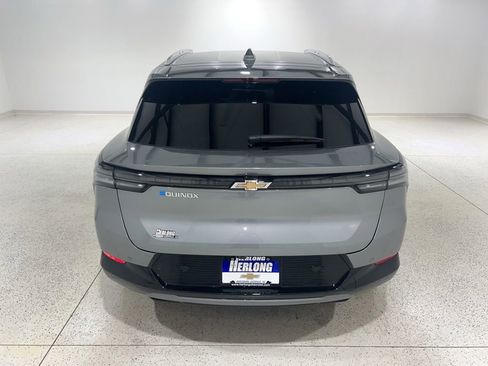 New 2026 Chevrolet Equinox EV LT w/ Convenience Package II FWD image 4