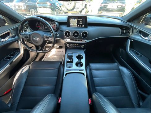 Used 2018 Kia Stinger GT2 RWD image 24