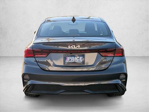 Used 2023 Kia Forte GT-Line w/ GT-Line Technology Package FWD image 7