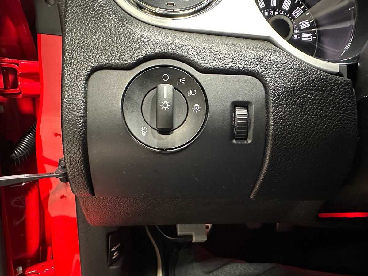 Used 2014 Ford Mustang GT Premium RWD image 29