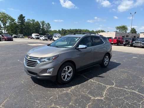 Used 2018 Chevrolet Equinox Premier AWD/4WD image 5