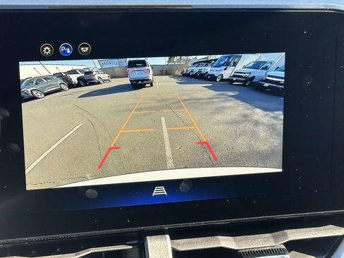 New 2026 Chevrolet Equinox LT image 11