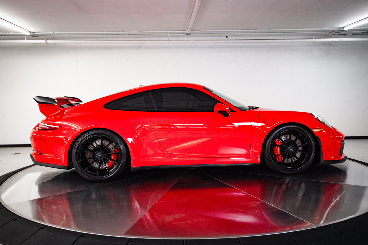 Certified 2018 Porsche 911 GT3 RWD image 8