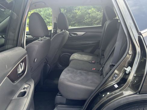 Used 2016 Nissan Rogue SV w/ SV Premium Package FWD image 13