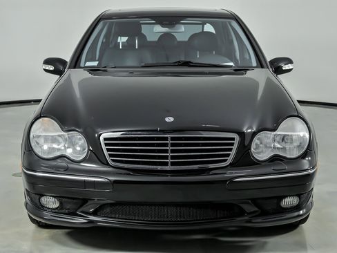 Used 2003 Mercedes-Benz C 32 AMG image 5
