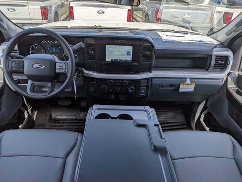 New 2026 Ford F550 2WD Crew Cab Super Duty image 10