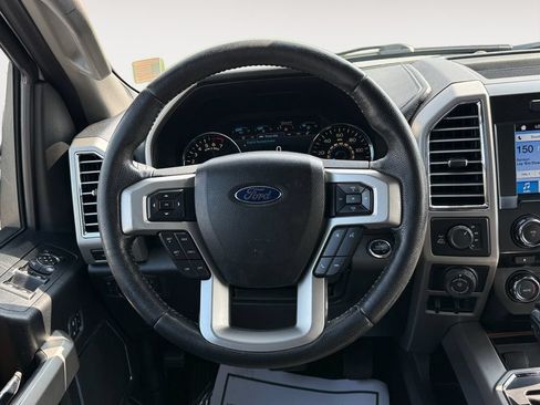 Used 2016 Ford F150 Lariat w/ Heavy-Duty Payload Package AWD/4WD image 12