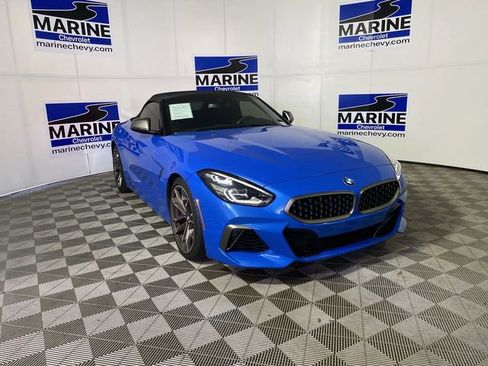 Used 2022 BMW Z4 M40i w/ Premium Package RWD image 1