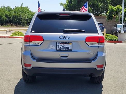 Used 2016 Jeep Grand Cherokee Laredo image 5