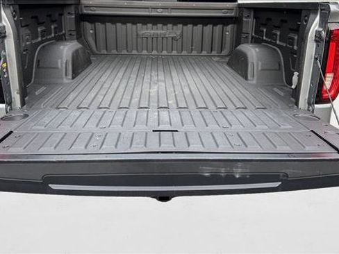 Used 2020 GMC Sierra 1500 AT4 w/ AT4 Premium Package image 8