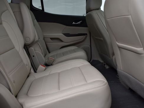 Used 2021 GMC Acadia Denali w/ Denali Technology Package image 22