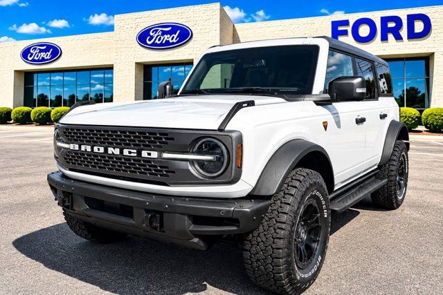 Used 2024 Ford Bronco Badlands AWD/4WD image 1
